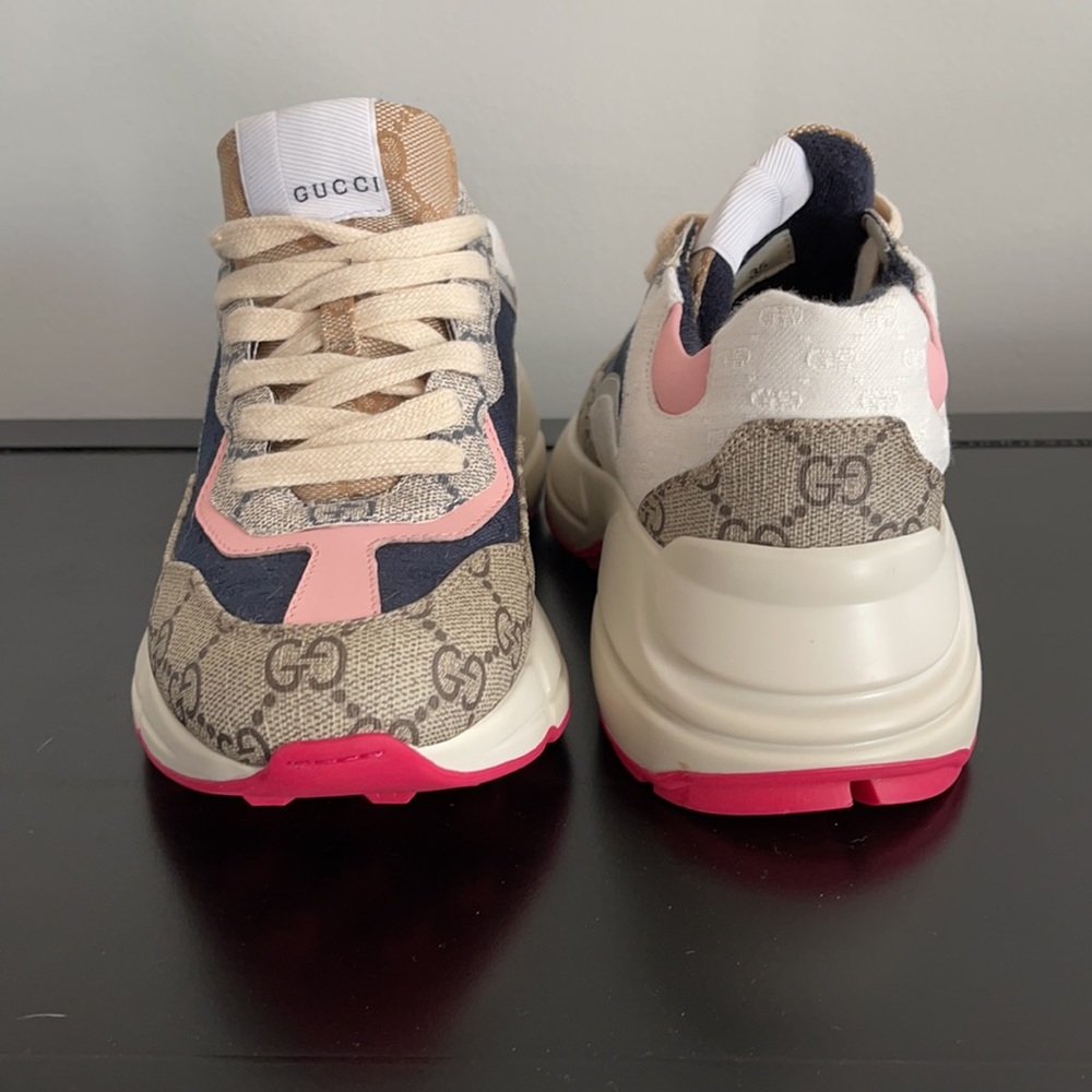 COPY - Trendy sneakers